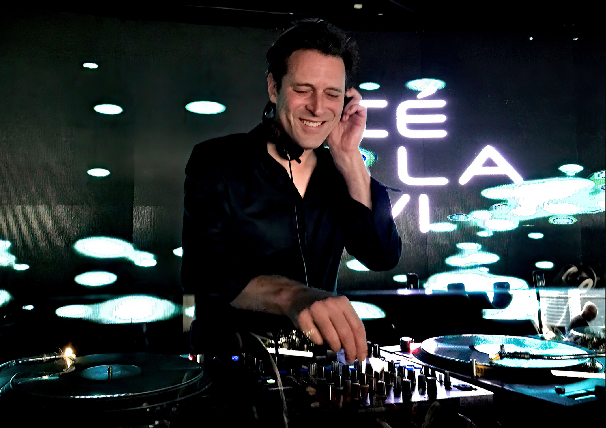 Dj maestro international jazz deejay 04